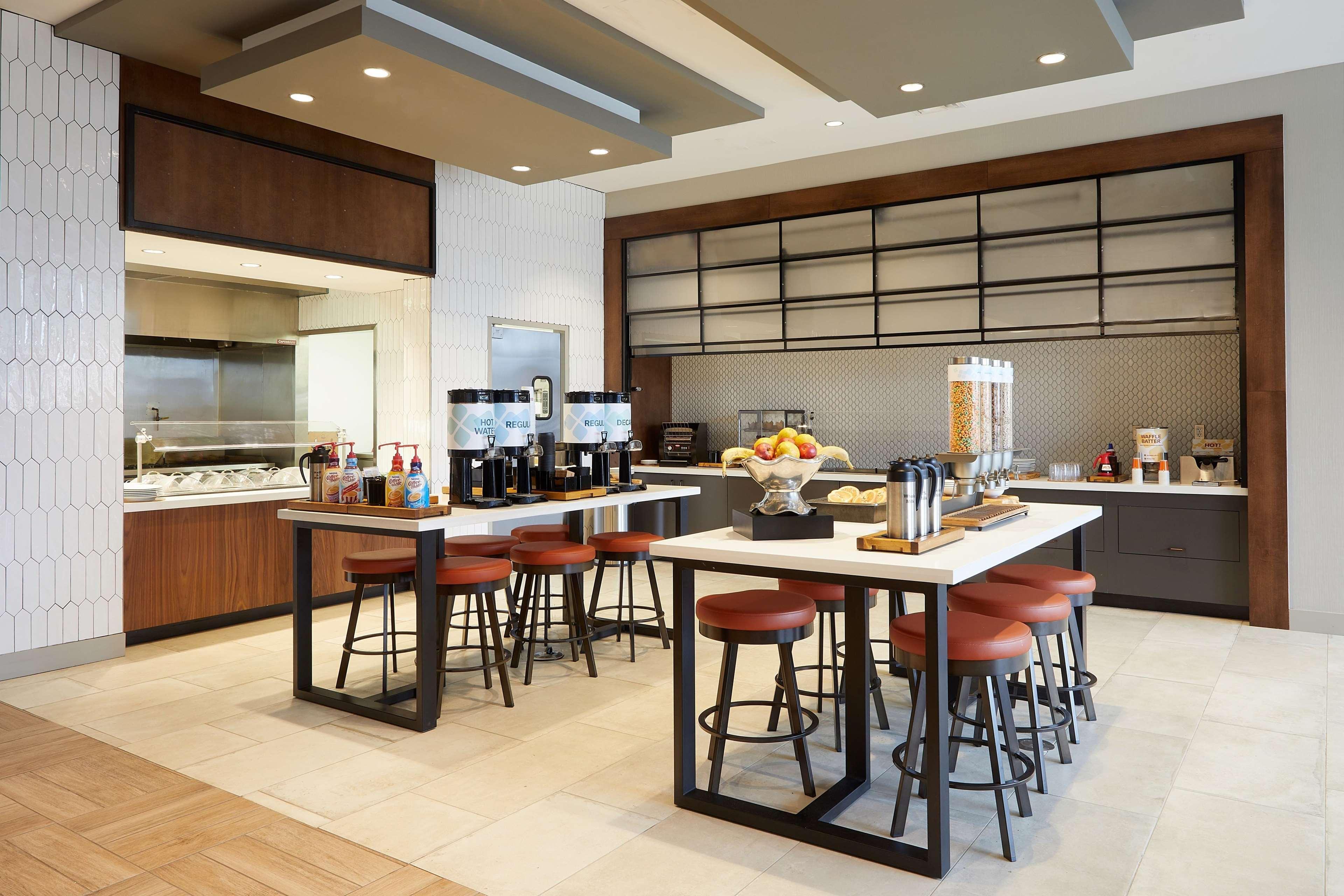Hilton Garden Inn Elizabethtown Exterior photo