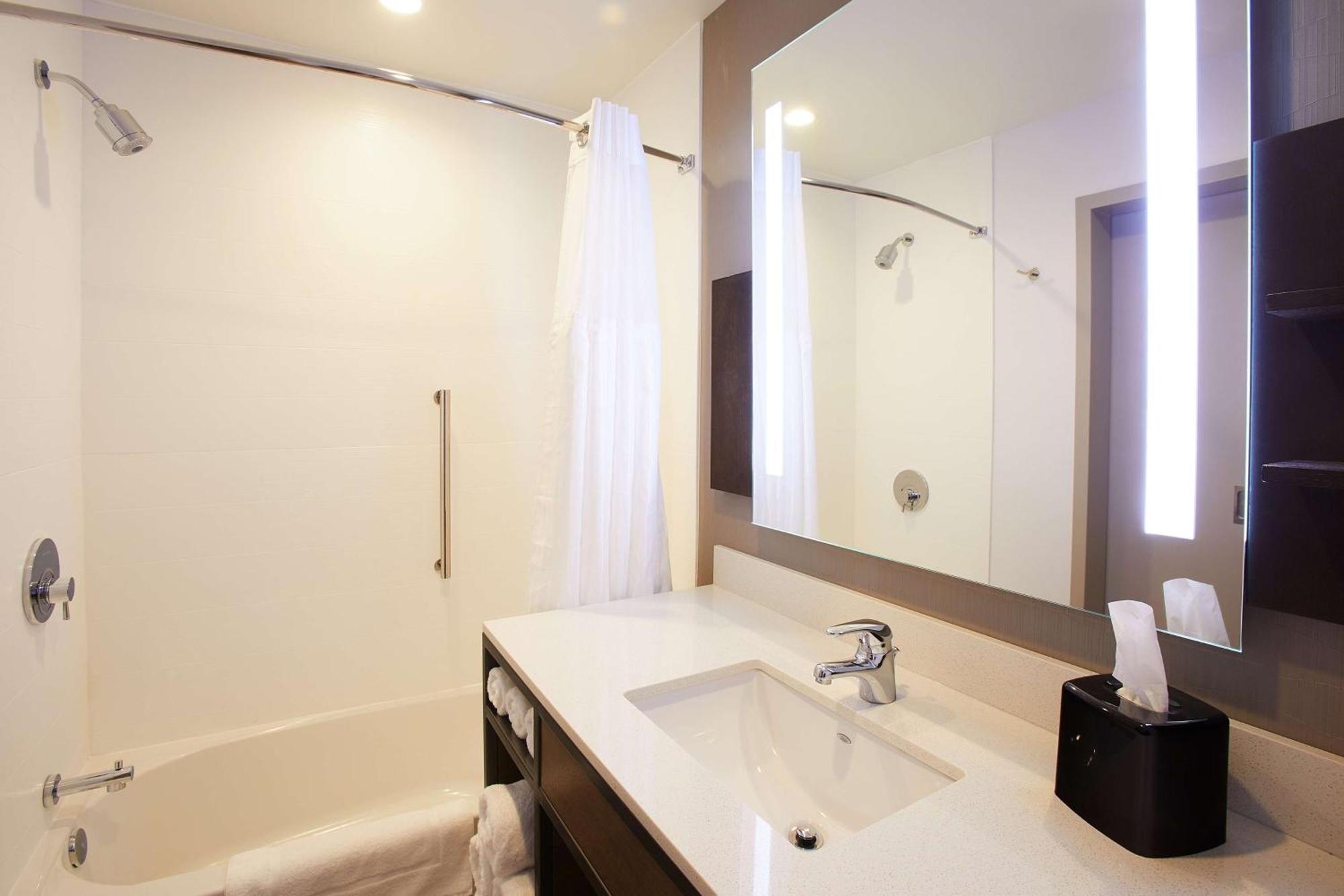 Hilton Garden Inn Elizabethtown Exterior photo
